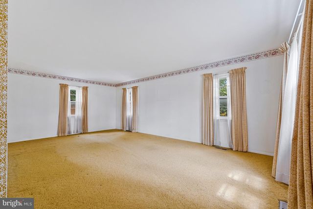 13124 MEMORY LN, Fairfax, VA 22033