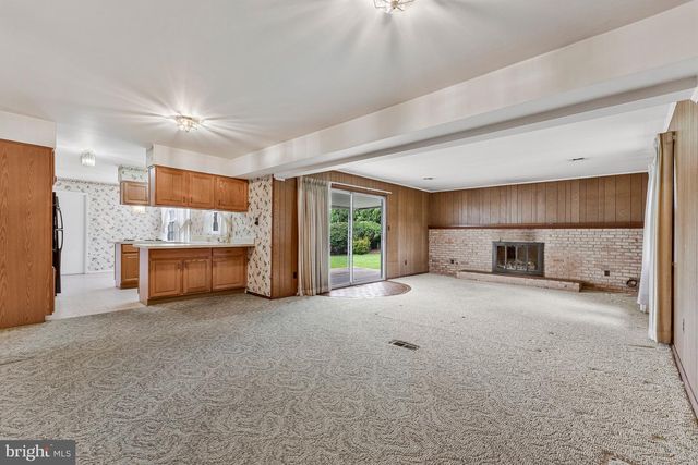 13124 MEMORY LN, Fairfax, VA 22033