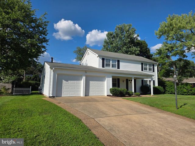 13124 MEMORY LN, Fairfax, VA 22033