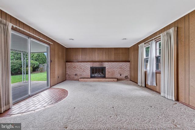 13124 MEMORY LN, Fairfax, VA 22033