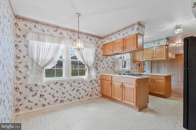 13124 MEMORY LN, Fairfax, VA 22033