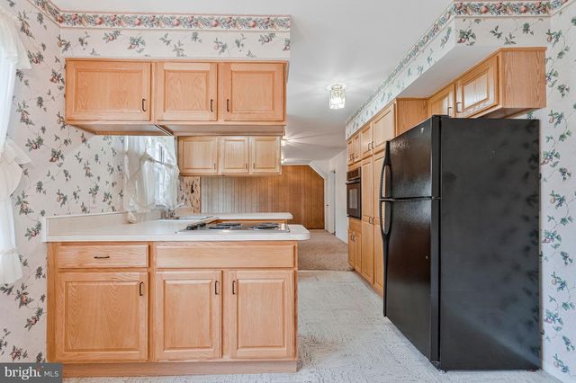 13124 MEMORY LN, Fairfax, VA 22033