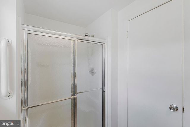 13124 MEMORY LN, Fairfax, VA 22033