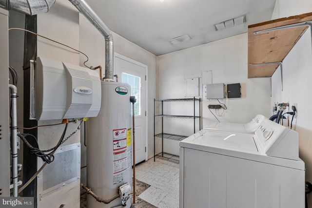 13124 MEMORY LN, Fairfax, VA 22033