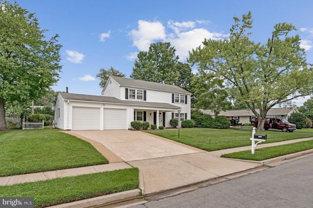 13124 MEMORY LN, Fairfax, VA 22033