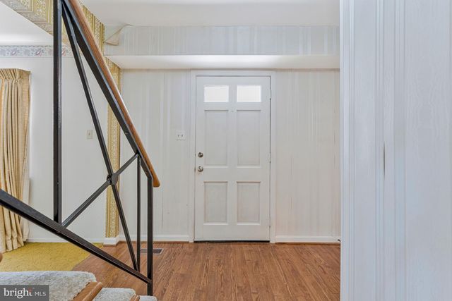 13124 MEMORY LN, Fairfax, VA 22033