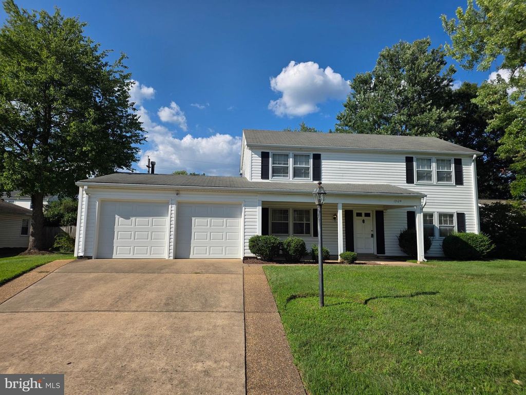 13124 MEMORY LN, Fairfax, VA 22033