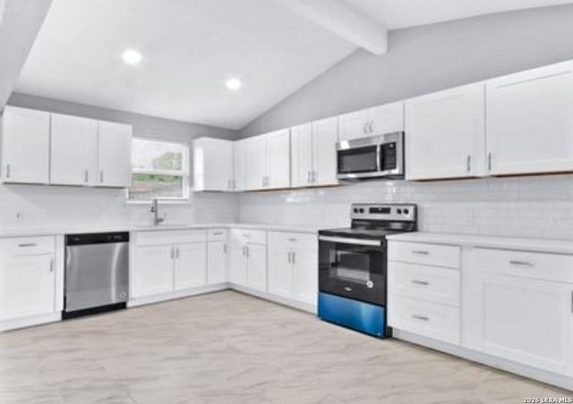 7042 BELGREEN DR, San Antonio, TX 78227