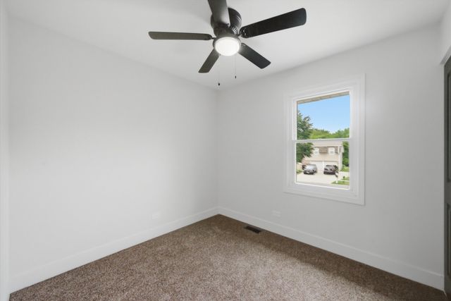 7931 W laurel Drive, Frankfort, IL 60423