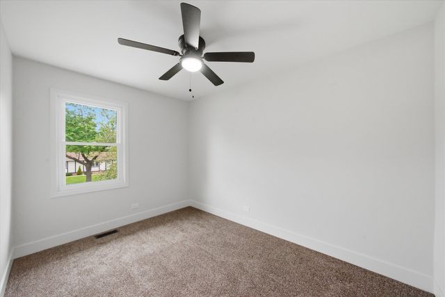 7931 W laurel Drive, Frankfort, IL 60423