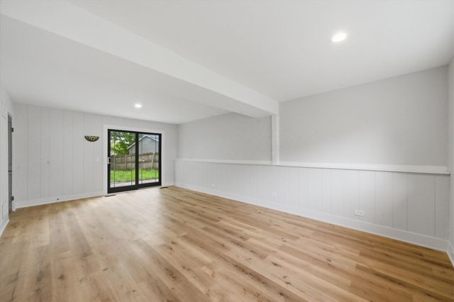 7931 W laurel Drive, Frankfort, IL 60423