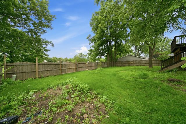 7931 W laurel Drive, Frankfort, IL 60423
