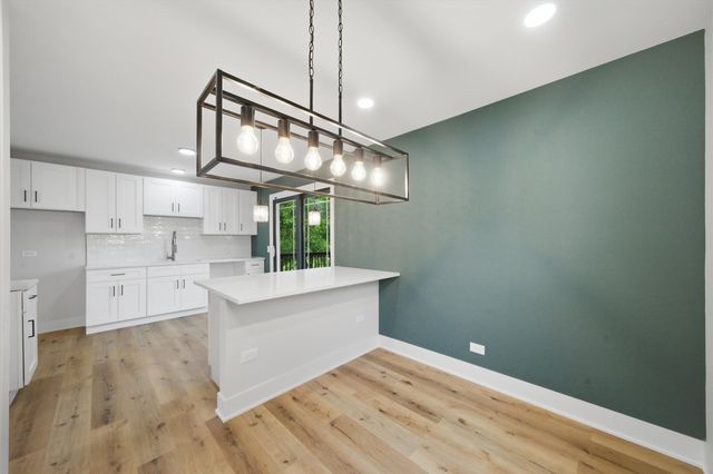 7931 W laurel Drive, Frankfort, IL 60423