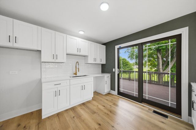 7931 W laurel Drive, Frankfort, IL 60423