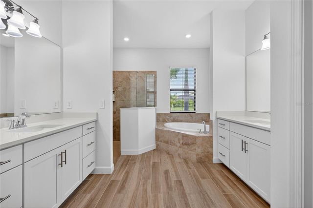 4911 SPARKLING SEA LANE, Lakewood Ranch, FL 34211