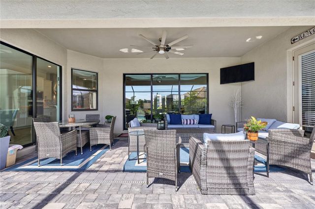 4911 SPARKLING SEA LANE, Lakewood Ranch, FL 34211