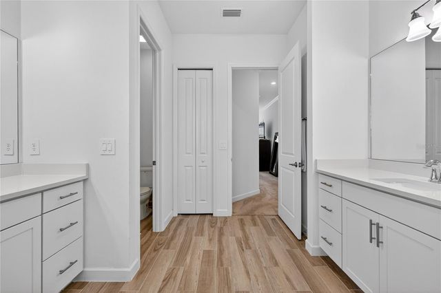 4911 SPARKLING SEA LANE, Lakewood Ranch, FL 34211