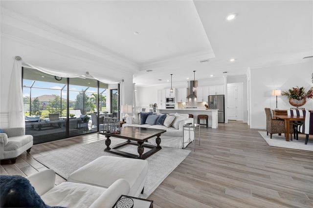 4911 SPARKLING SEA LANE, Lakewood Ranch, FL 34211