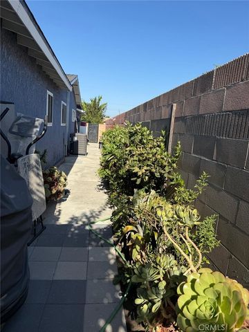 918 S Texella Court, Anaheim, CA 92804