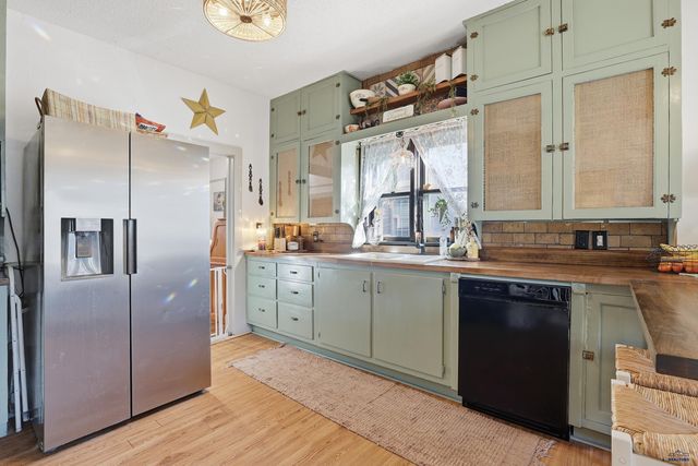 1117 CUSTER, Whitewood, SD 57793