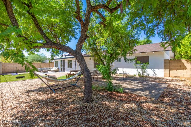 21 E ALAMEDA Drive, Tempe, AZ 85282