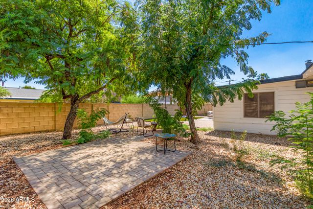 21 E ALAMEDA Drive, Tempe, AZ 85282