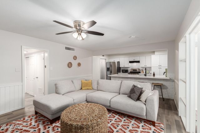 21 E ALAMEDA Drive, Tempe, AZ 85282