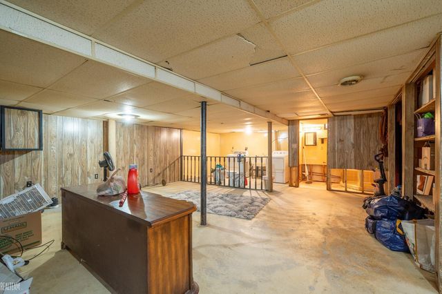 21612 Bon Brae Street, Saint Clair Shores, MI 48081