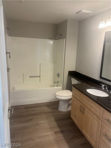 230 East Flamingo Road 335, Las Vegas, NV 89169