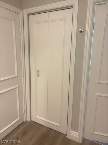 230 East Flamingo Road 335, Las Vegas, NV 89169