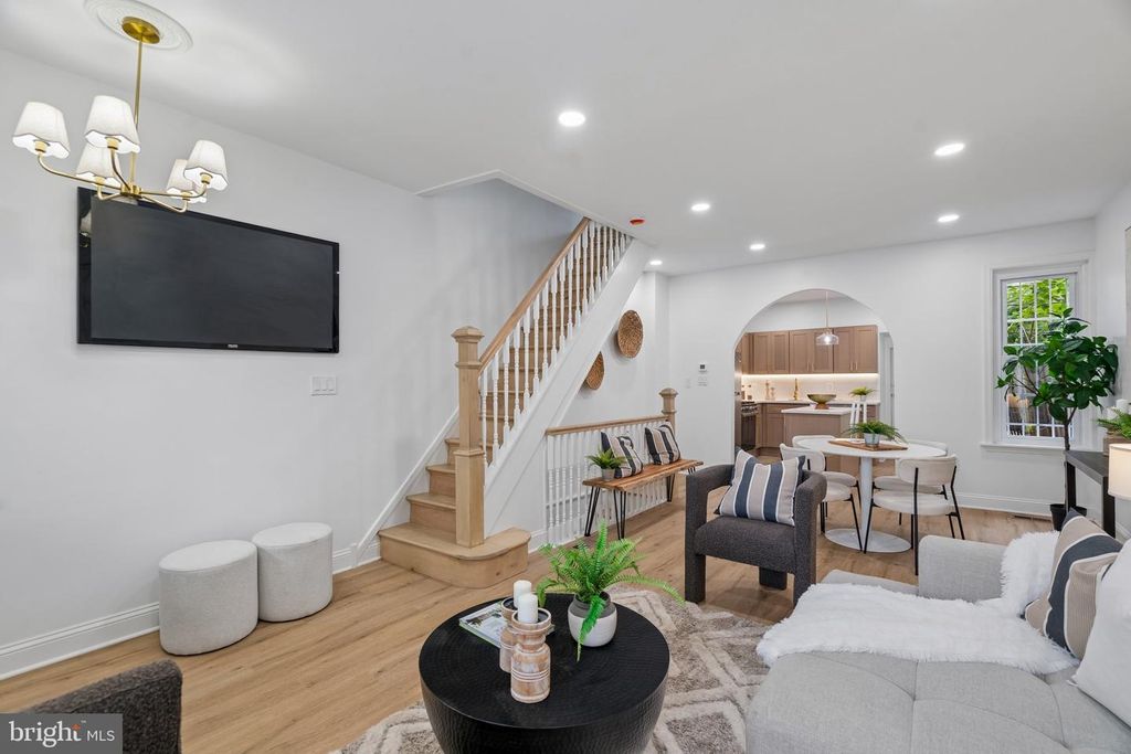 1736 S 24TH ST, PHILADELPHIA, PA 19145 — photo 2