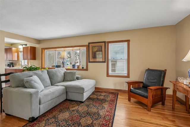 616 E Ovid Avenue, Des Moines, IA 50313