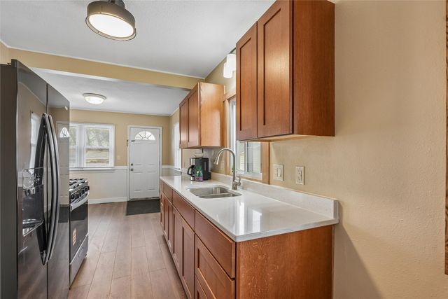 616 E Ovid Avenue, Des Moines, IA 50313