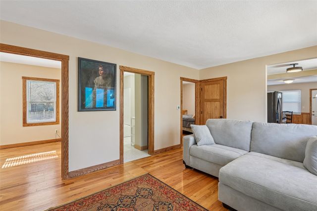 616 E Ovid Avenue, Des Moines, IA 50313