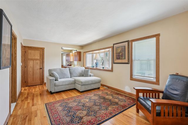 616 E Ovid Avenue, Des Moines, IA 50313