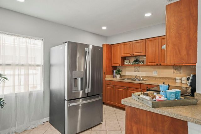 7101 35TH AVENUE N, St Petersburg, FL 33710