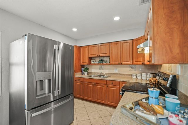 7101 35TH AVENUE N, St Petersburg, FL 33710