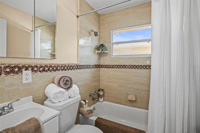 7101 35TH AVENUE N, St Petersburg, FL 33710