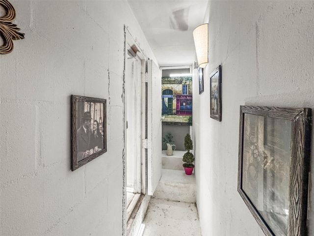 7101 35TH AVENUE N, St Petersburg, FL 33710