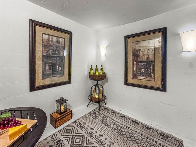 7101 35TH AVENUE N, St Petersburg, FL 33710