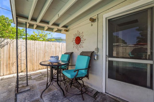 7101 35TH AVENUE N, St Petersburg, FL 33710