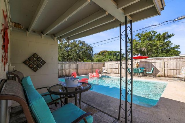 7101 35TH AVENUE N, St Petersburg, FL 33710