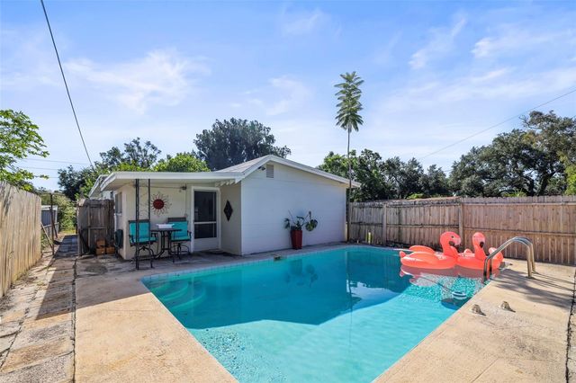 7101 35TH AVENUE N, St Petersburg, FL 33710
