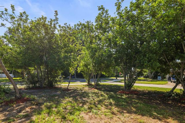 7101 35TH AVENUE N, St Petersburg, FL 33710