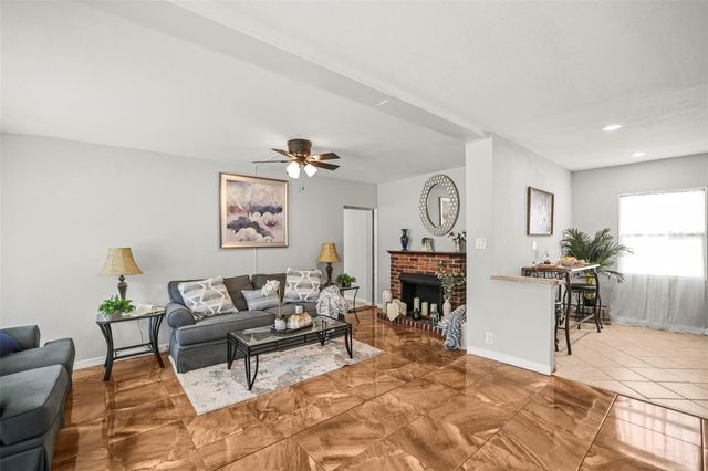 7101 35TH AVENUE N, St Petersburg, FL 33710