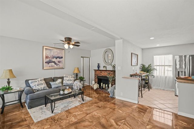 7101 35TH AVENUE N, St Petersburg, FL 33710