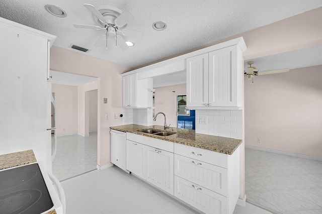 1515 SW 21st Street, Boynton Beach, FL 33426