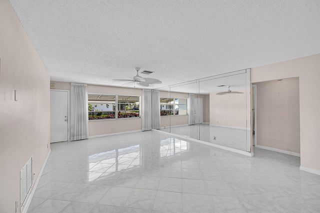 1515 SW 21st Street, Boynton Beach, FL 33426