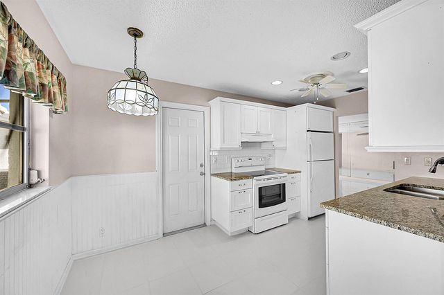 1515 SW 21st Street, Boynton Beach, FL 33426