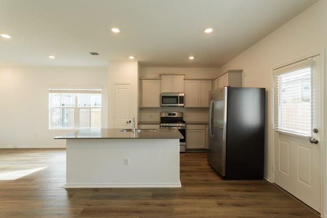 7237 Spotted Leaf WAY, Del Valle, TX 78617